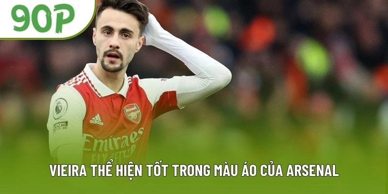 Vieira thể hiện tốt trong màu áo của Arsenal Vieira thể hiện tốt trong màu áo của Arsenal